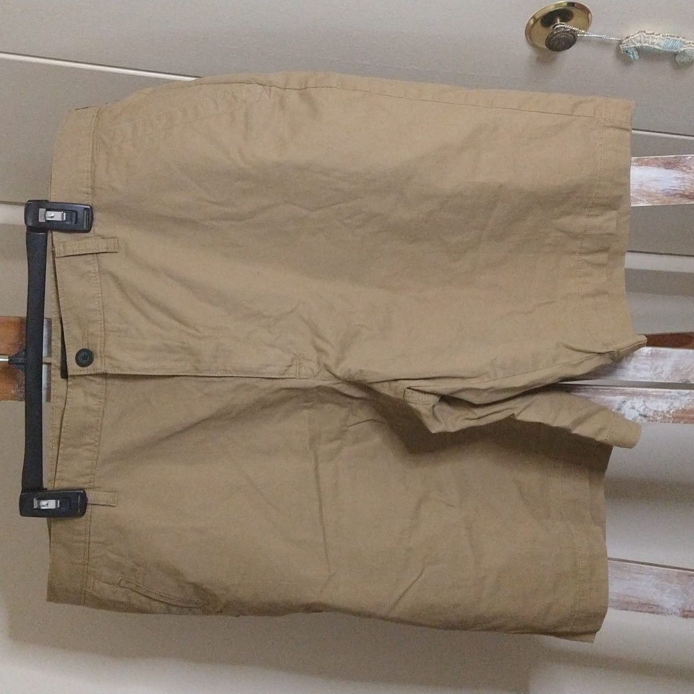 APT 9 Flap Pocket Shorts Sz 42